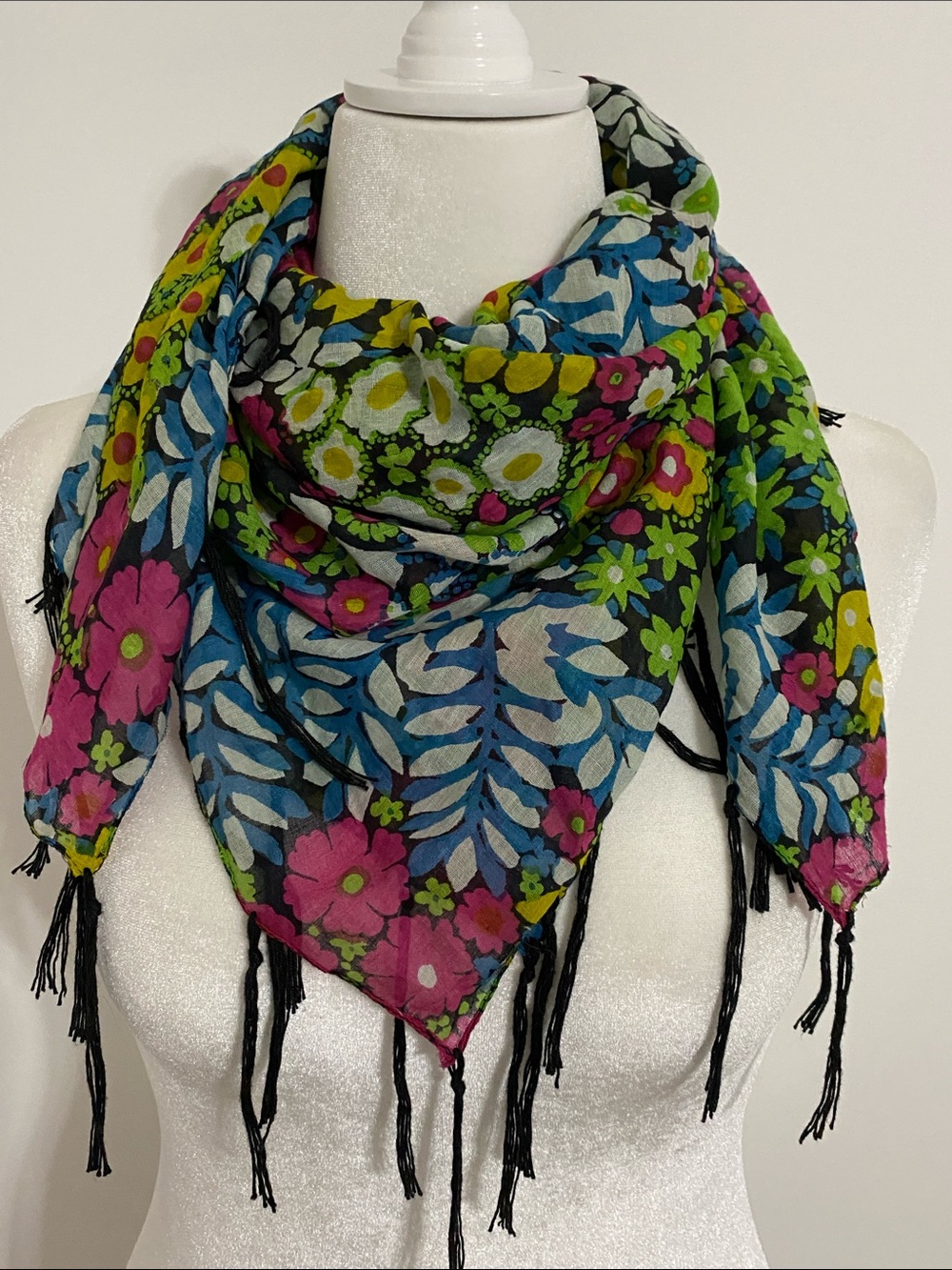 Large 36 Inch Square Cotton Floral Scarf with Fringe - Picture 1 of 6